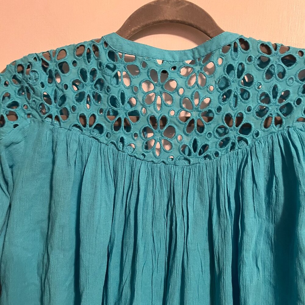 NWT CROWN & IVY BLUE 3/4 SLEEVE BLOUSE SZ XS - Picture 3 of 6